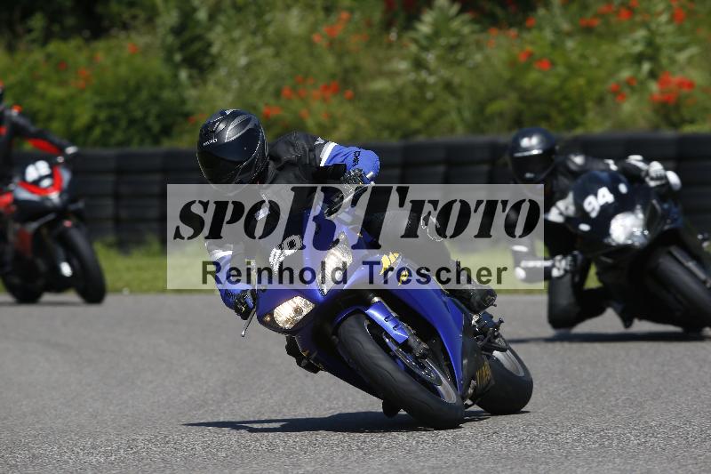 /Archiv-2024/29 12.06.2024 MOTO.CH Track Day ADR/Gruppe blau/20